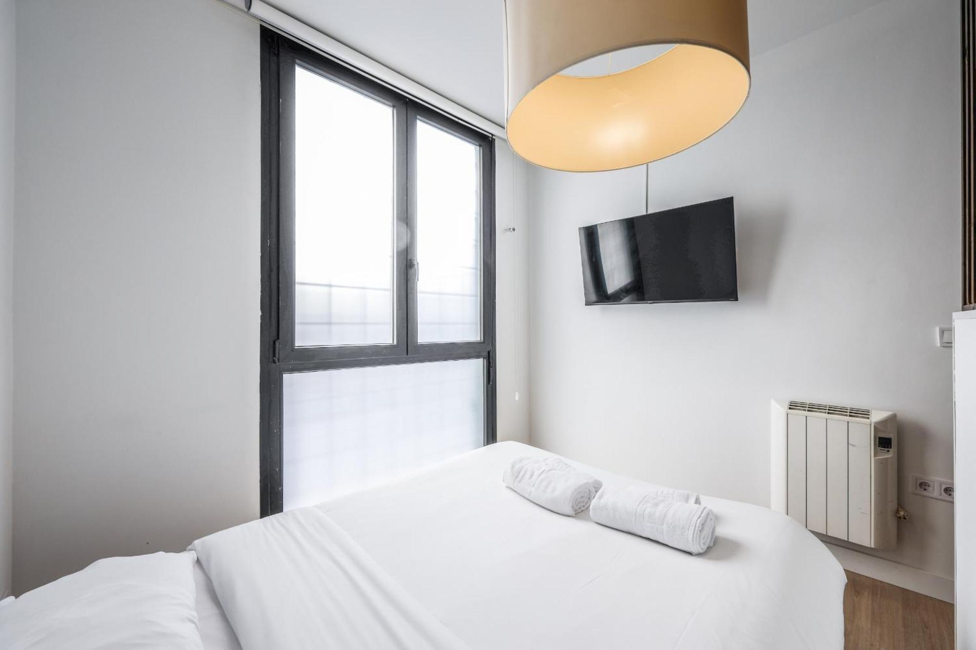 Pequeno Apartamento Reformado En Tirso De Molina Alquiler Temporal Madrid Exteriér fotografie