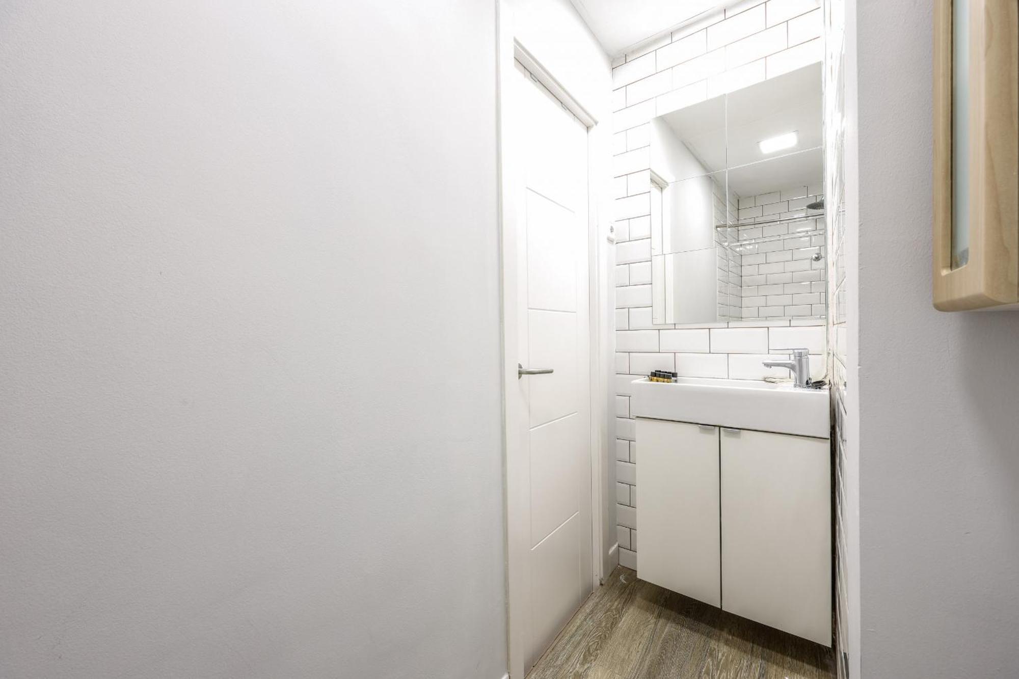 Pequeno Apartamento Reformado En Tirso De Molina Alquiler Temporal Madrid Exteriér fotografie